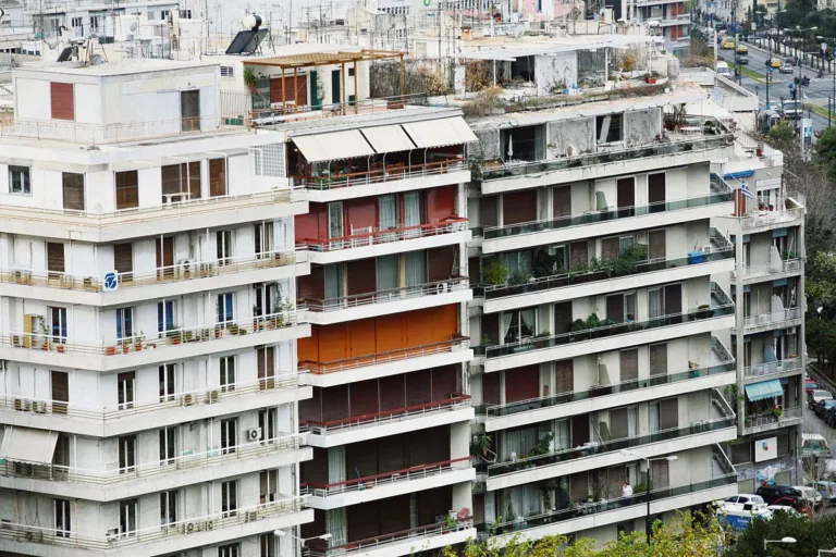 Δεύτερη ευκαιρία για ένταξη στο πρόγραμμα «Ανακαινίζω 2026» – Αδήλωτα περίπου 120.000 ακίνητα