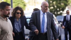 Η χήρα του Τσάρλι Κερκ συνάντησε για πρώτη φορά τον κατηγορούμενο για τη δολοφονία του