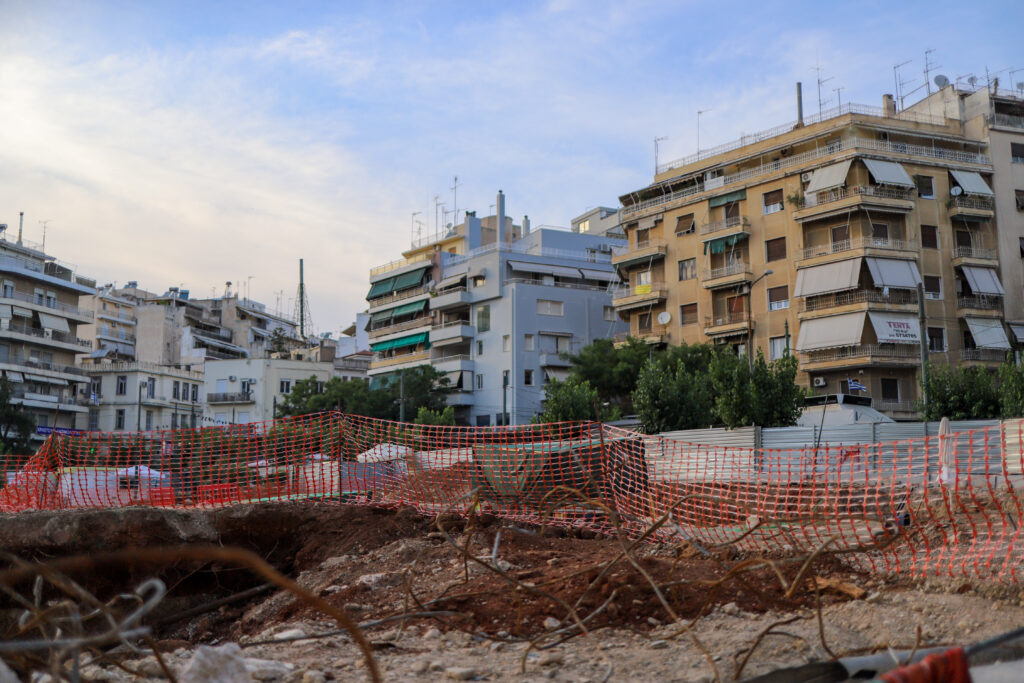 Μετρό στην Κυψέλη: «Παγώνουν» οι εργασίες μέχρι να ολοκληρωθεί η έρευνα για τις ρωγμές