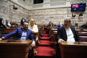 ΣΥΡΙΖΑ: Πολάκης και Παππάς βάζουν «φρένο» στην αναβολή της Κεντρικής Επιτροπής