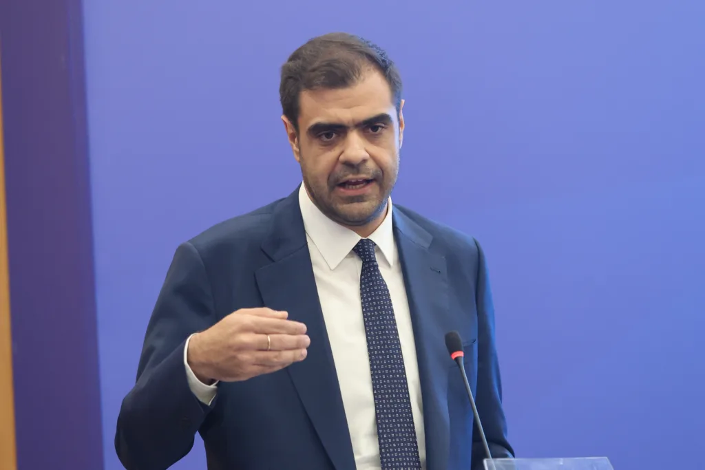 Σφοδρή επίθεση Μαρινάκη σε ΠΑΣΟΚ και Τσίπρα: «Να ζητήσουν συγγνώμη – ΣΥΡΙΖΑ 2 η ΕΛ.Α.Σ»