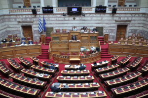 Υποκλοπές: Ένταση στη Βουλή μετά την απόρριψη της κλήσης Ντίλιαν και Δημητριάδη