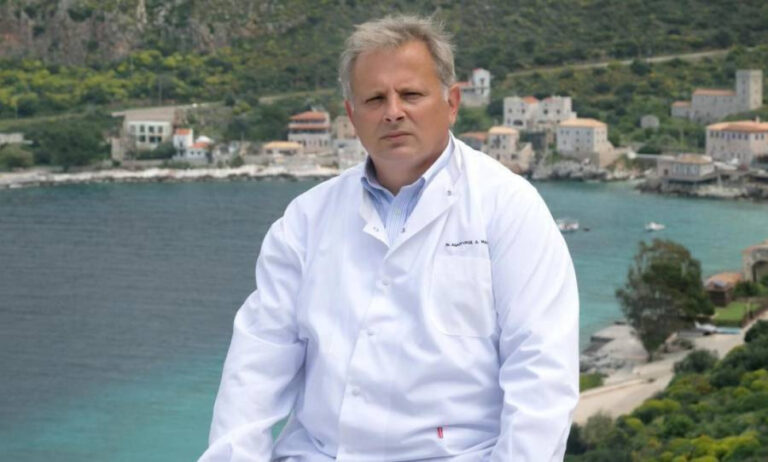 Αναστάσιος Μαριόλης: Ο γιατρός που πήρε τα εύσημα από τον Γεωργιάδη – Ο λόγος