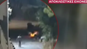 Καρέ-καρέ ο εμπρησμός στην Άνοιξη: Βίντεο δείχνει τον 50χρονο να αποχωρεί ατάραχος