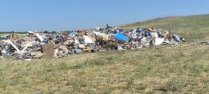 Χαλκιδική: Πετούσε παράνομα μπάζα από κατεδαφίσεις σε χωράφια – Τα μετέφερε από το ένα σημείο στο άλλο