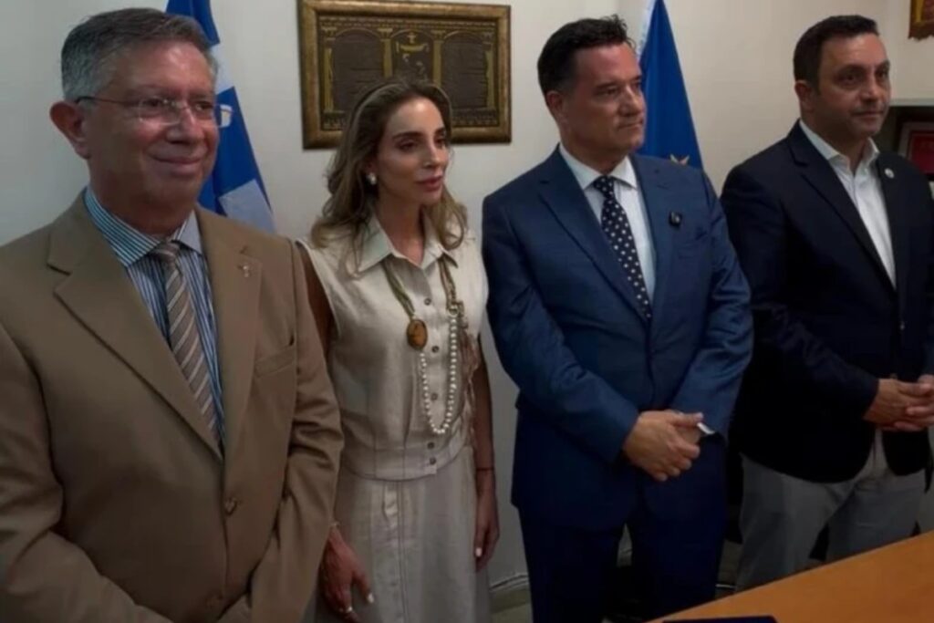 Επίσκεψη Γεωργιάδη στην Κάλυμνο: Εγκαινίασε τα ανακαινισμένα ΤΕΠ στο Γενικό Νοσοκομείο – «Η πολιτική