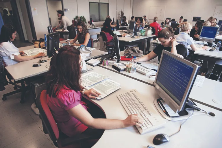 e-ΕΦΚΑ: Ψηφιακός μετασχηματισμός με 135 ηλεκτρονικές υπηρεσίες – Διπλό στοίχημα η λιγότερη γραφειοκρ