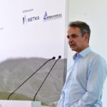 Μητσοτάκης: «Διορθώνουμε ασθένειες δεκαετιών» – Έπεσαν οι υπογραφές για τον τριπλό κόμβο Σκαραμαγκά