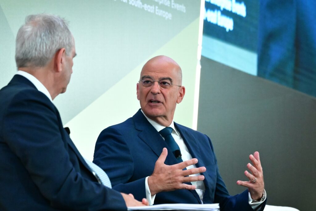 Δένδιας στο συνέδριο του Economist: Οι Ένοπλες Δυνάμεις εκσυγχρονίζονται παράγοντας καινοτόμες και ε
