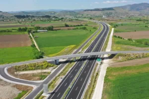 Παραδίδεται στην κυκλοφορία το τελευταίο τμήμα του Ε65 – Δείτε LIVE την τελετή παρουσία Μητσοτάκη