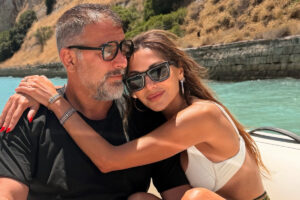 Δέσποινα Βανδή-Βασίλης Μπισμπίκης: Οι σκαφάτες διακοπές