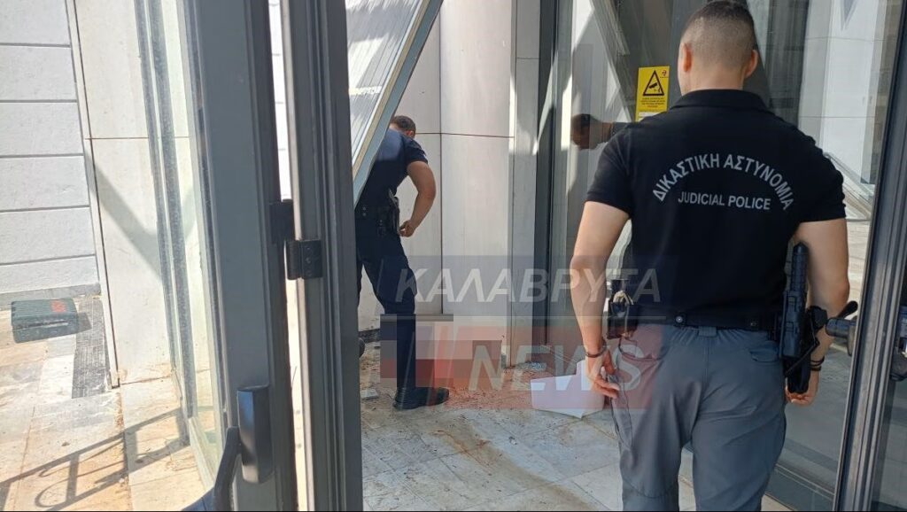 Καλάβρυτα: Εργατικό ατύχημα στο Δικαστικό Μέγαρο – Στο νοσοκομείο σοβαρά τραυματισμένος 45χρονος