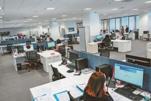 Συντάξεις – Δημόσιο: Επιστροφές από ΕΑΣ έως 8.556 ευρώ και επιπλέον δώρο 800 ευρώ