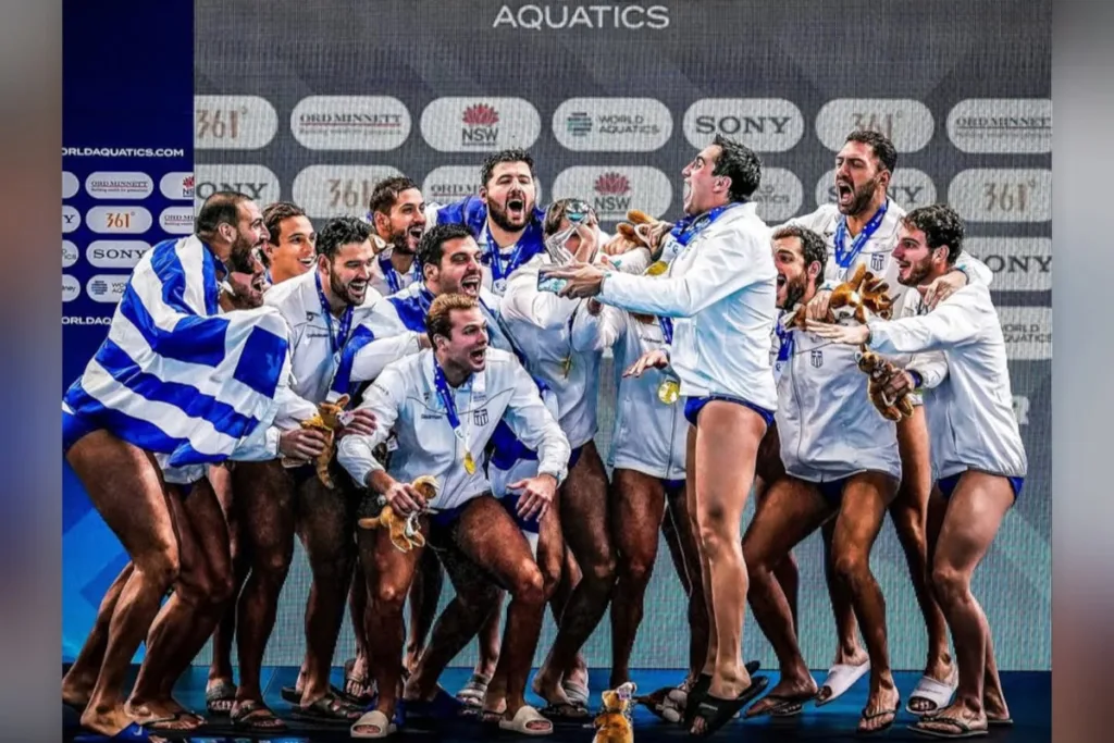 Τα «χρυσά» αγόρια του πόλο γιόρτασαν αλά ελληνικά στο Σίδνεϊ – Το ξέφρενο γλέντι