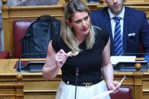 Άννα Ευθυμίου: Τέλος στις περικοπές για τις συντάξεις χηρείας