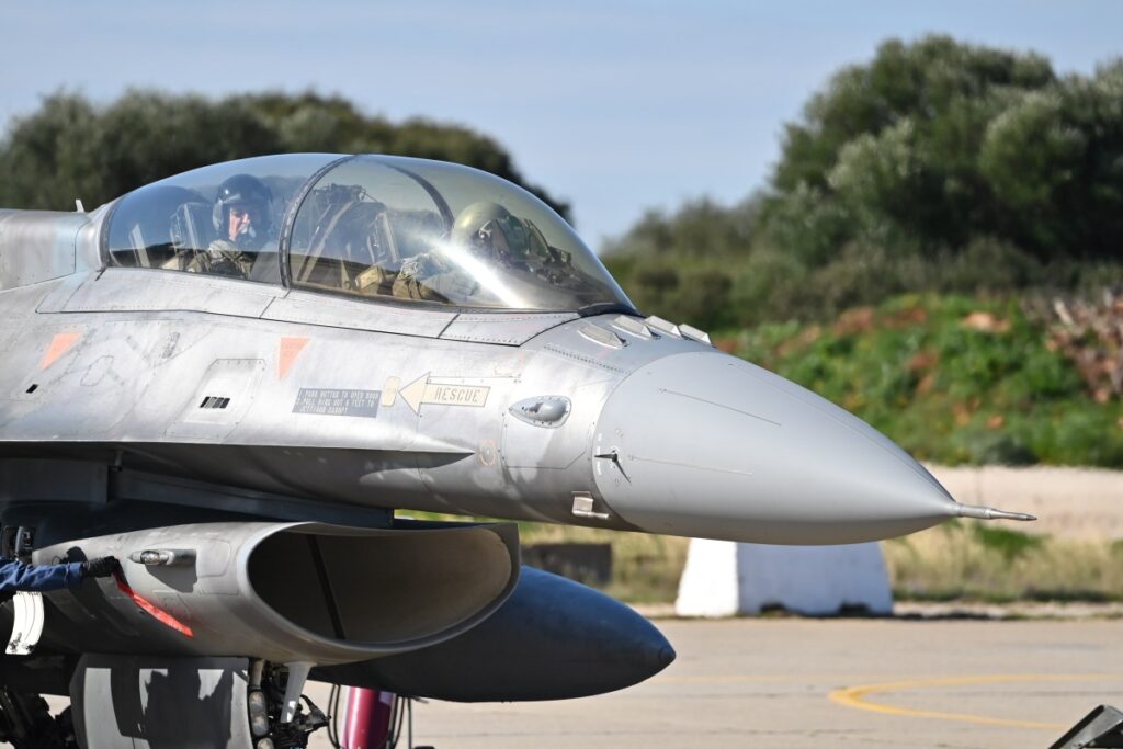 F-16: Τα χαρακτηριστικά των Viper που δίνουν «νέο» αέρα στην Ελληνική Πολεμική Αεροπορία 