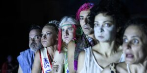 Πρώτες φωτογραφίες της «Ειρήνης» των Καραθάνου-Δεληβοριά για την Επίδαυρο