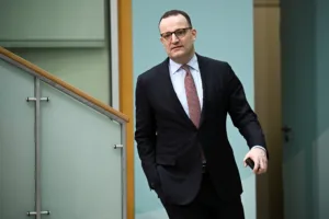 Γερμανία: Εκτός ηγεσίας της Κ.Ο. του CDU ο Γενς Σπαν μετά τις αντιδράσεις για την παρένθετη μητρότητα