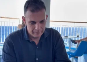 Γιώργος Καραμέρος: Εντάχθηκε στην ΕΛ.Α.Σ. – «Όχι για τη θέση – Για το ταξίδι»