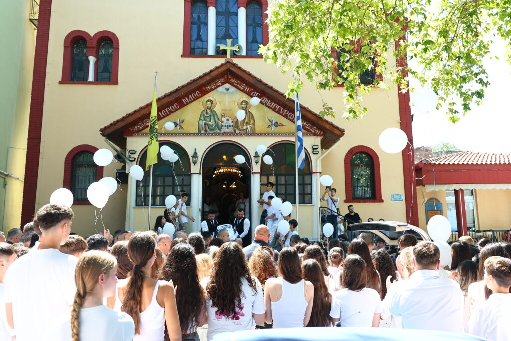 Θρήνος στην κηδεία της 15χρονης παίκτριας του ΠΑΟΚ που σκοτώθηκε σε τροχαίο στη Θεσσαλονίκη