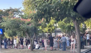 Λάρισα: Ατελείωτες ουρές για έκδοση διαβατηρίων πριν τις αλλαγές στις μετακινήσεις στην ΕΕ
