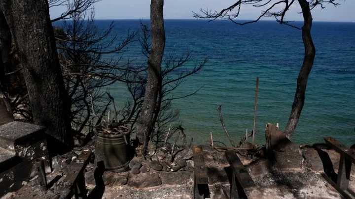 Μάτι: Κορυφώνονται οι εκδηλώσεις μνήμης για την 8η επέτειο της εθνικής τραγωδίας