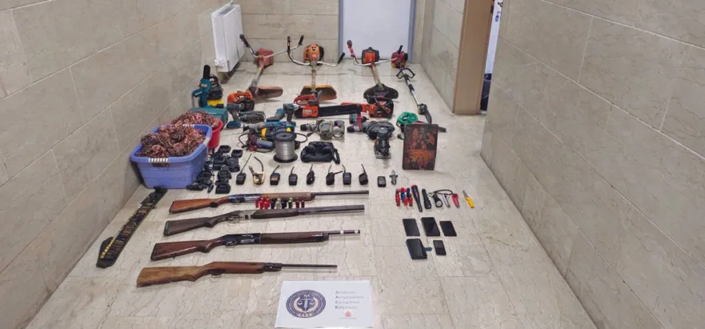 Μεσσηνία: Προφυλακίστηκαν οι τρεις κατηγορούμενοι για τους 7 εμπρησμούς