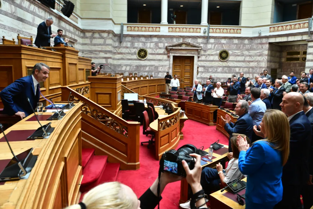 Μητσοτάκης: Αποσύρει την πρόταση για ασυμβίβαστο υπουργού – βουλευτή – Τι έγινε στην ΚΟ