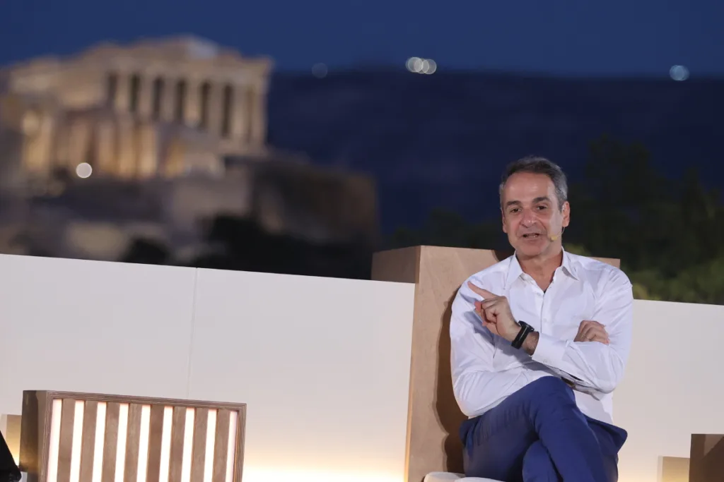 Μητσοτάκης: Κερδίζεις τους λαϊκιστές υλοποιώντας τις υποσχέσεις σου