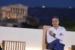 Μητσοτάκης: Κερδίζεις τους λαϊκιστές υλοποιώντας τις υποσχέσεις σου