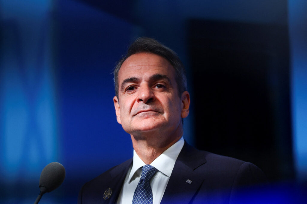 Δημοσκόπηση Interview για POLITIC: Στο 26,8% η ΝΔ, 11 μονάδες η ψαλίδα από ΕΛ.Α.Σ – Κατάρρευση εμπισ