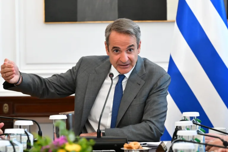 Μητσοτάκης για τις φωτιές: Έχουμε μπροστά μας δύσκολες ημέρες – Στεκόμαστε στο πλευρό των οικο
