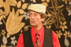 «Χείμαρρος» ο γιος του Μιχάλη Μόσιου κατά του Μάρκου Λεζέ: «Νιώθουμε «βιασμένοι» από τις δηλώσεις του» – Η αποκάλυψη για τα αίτια του θανάτου του
