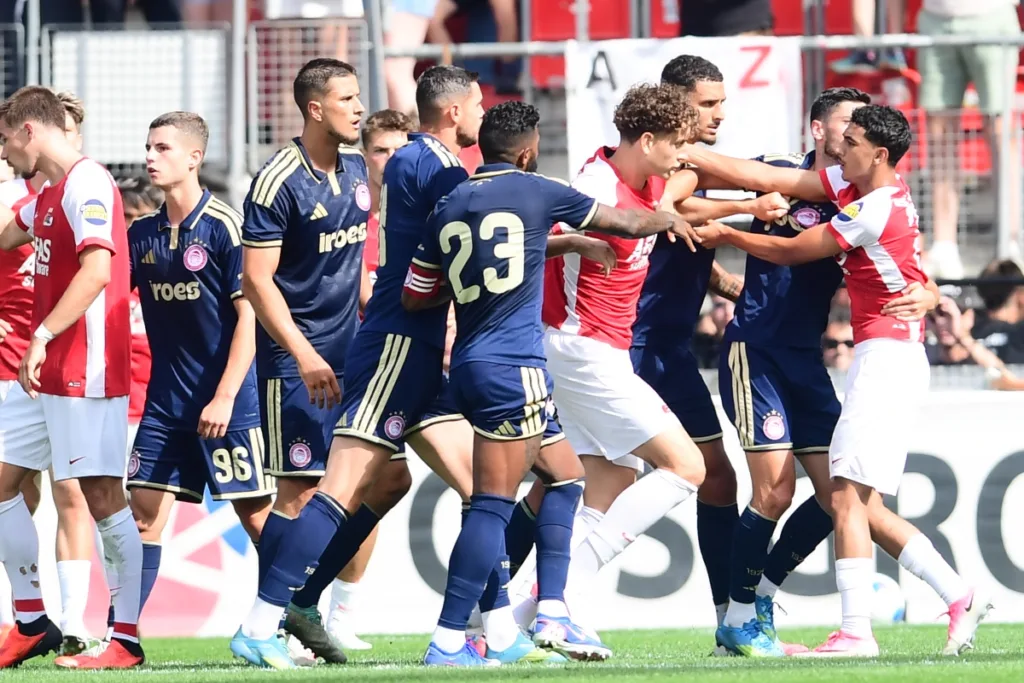Ολυμπιακός-Αλκμααρ 2-3: Νέα ήττα με ανατροπή και… απώλειες – Σύρραξη μετά το τέλος της α
