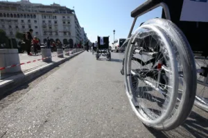 «Η δική μας ευκολία δεν μπορεί να στερεί από κάποιον άλλον την πρόσβαση» – Ο δημιουργός του «Χωρίς Εμπόδια» μιλά στον ΕΤ