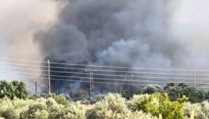 Φωτιά στη Νέα Καλλικράτεια της Χαλκιδικής: Στις φλόγες τα πρώτα σπίτια – 112 για εκκένωση δύο περιοχών - Σε εξέλιξη απεγκλωβισμός κατοίκων