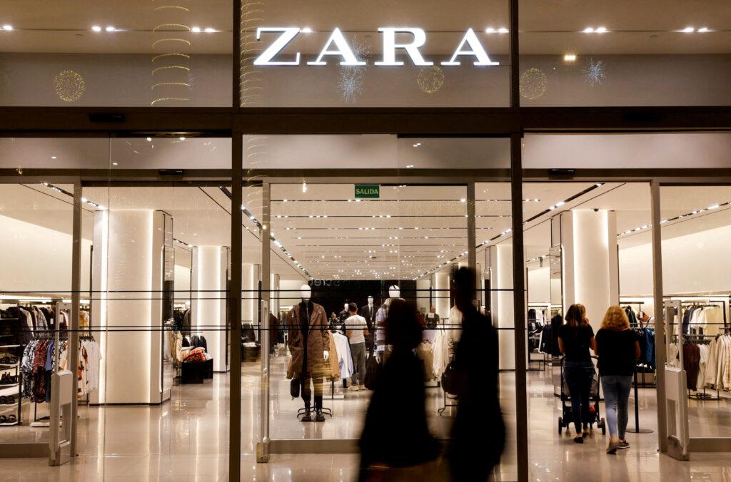 Χαμός με παντελόνι των Zara: Γυναίκες καταγγέλλουν πτώσεις και τραυματισμούς – Viral στο TikTok