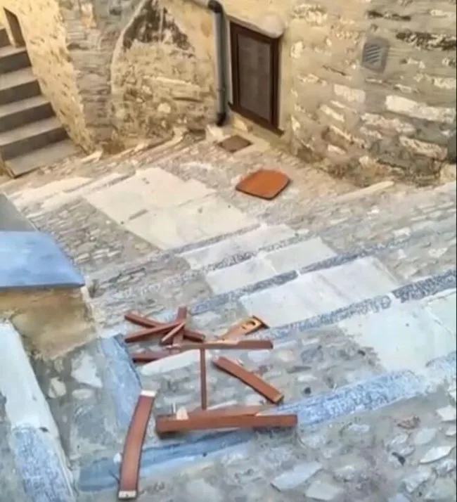 Εσωτερική εικόνα άρθρου