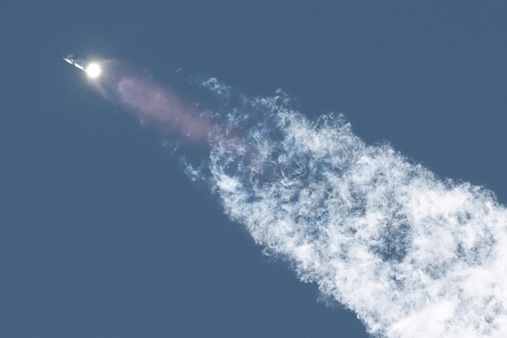 Πύραυλος της SpaceX σε τροχιά σύγκρουσης με τη Σελήνη