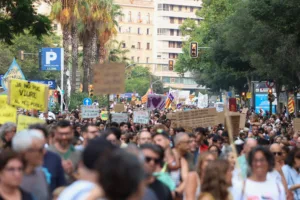 Οικονομία, στέγαση και υγεία: Οι μεγαλύτερες ανησυχίες των Ευρωπαίων το 2026