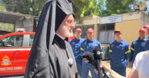 Η Ιερά Αρχιεπισκοπή Αμερικής και ο Ελπιδοφόρος ενίσχυσαν την Πεντέλη με νέο πυροσβεστικό όχημα [Δείτ
