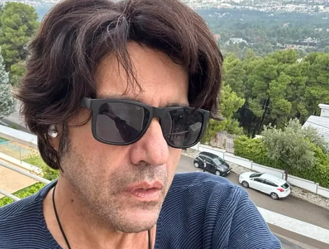 Πέθανε ο συγγραφέας Αλέξης Σταμάτης σε ηλικία 67 ετών – Γιος της Μπέτυς Αρβανίτη