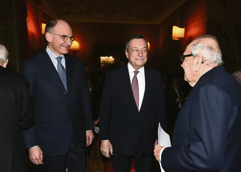 Ανάλυση Stratfor: Πλάνο ενίσχυσης του τραπεζικού τομέα
