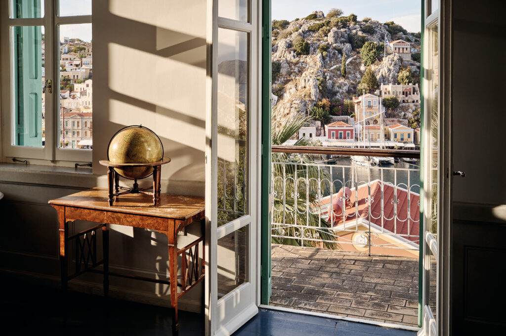 Ταξίδι στη Σύμη: Η Καλή Στράτα των χρωμάτων – Πού θα πάτε, τι να δείτε, πού να μείνετε