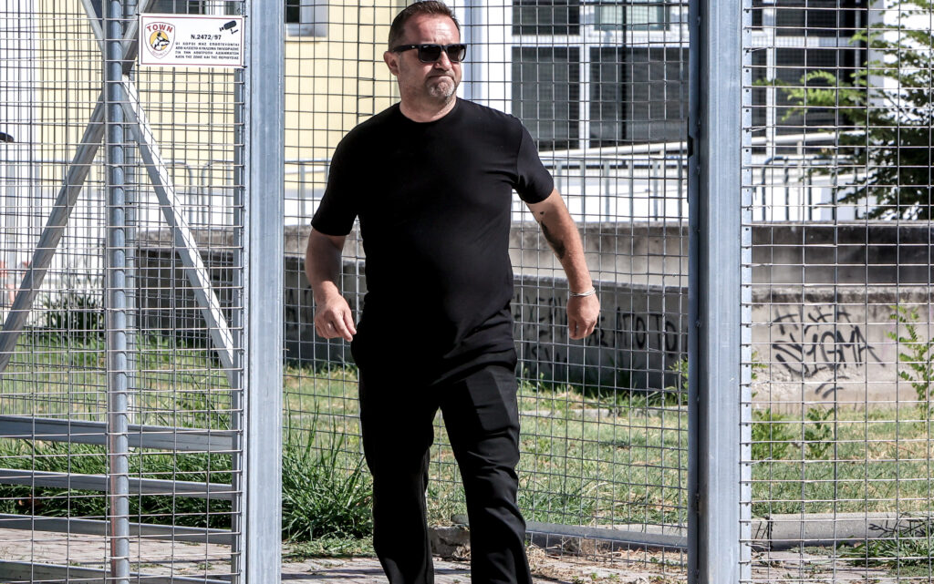 Νέα ένταση στη δίκη για τα Τέμπη: «Μυαλό δε βάζεις. Σίχαμα…» ξέσπασε ο Πλακιάς