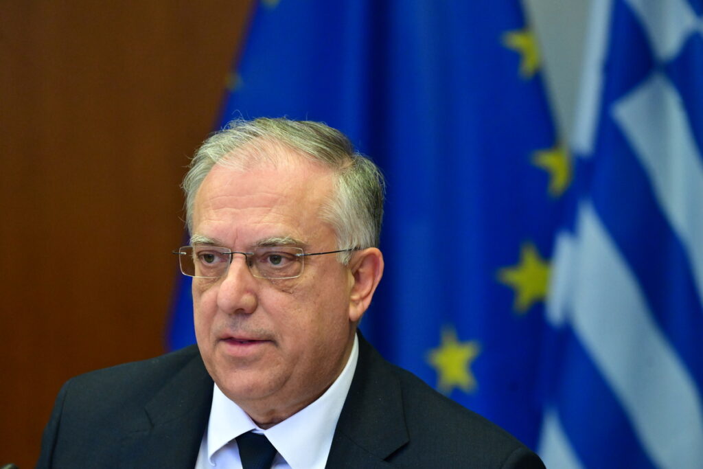 Ακρίβεια: Νέος κύκλος επαφών Θεοδωρικάκου για μειώσεις τιμών