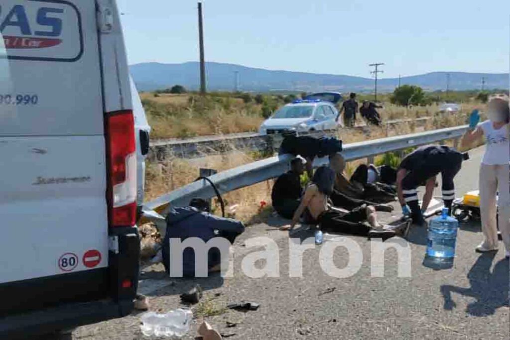Τροχαίο στην Εγνατία: 15 οι τραυματίες από τη σύγκρουση βαν που μετέφερε παράτυπους μετανάστες – Στο νοσοκομείο ο διακινητής