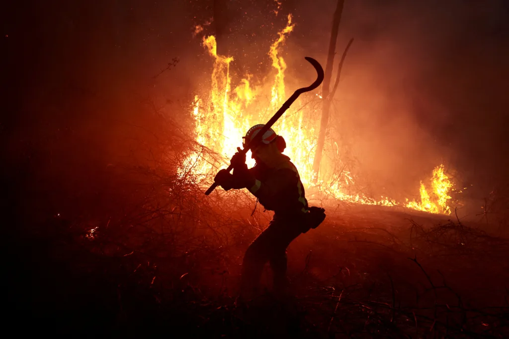 Ισπανία: Εφιάλτης δίχως τέλος με τις φωτιές – Φόβοι για νέα ανεξέλεγκτη αναζωπύρωση