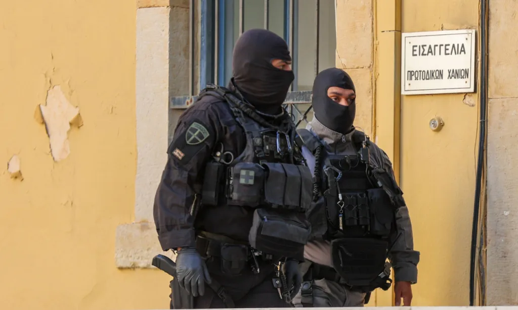 Χανιά: Οι υποθέσεις που οδήγησαν στη σύλληψη του Ιατροδικαστή και του Τοξικολόγου