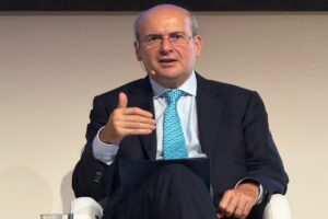 Χατζηδάκης: Σε εφαρμογή 4 ακόμα ρυθμίσεις κατά της γραφειοκρατίας – Ποιες είναι